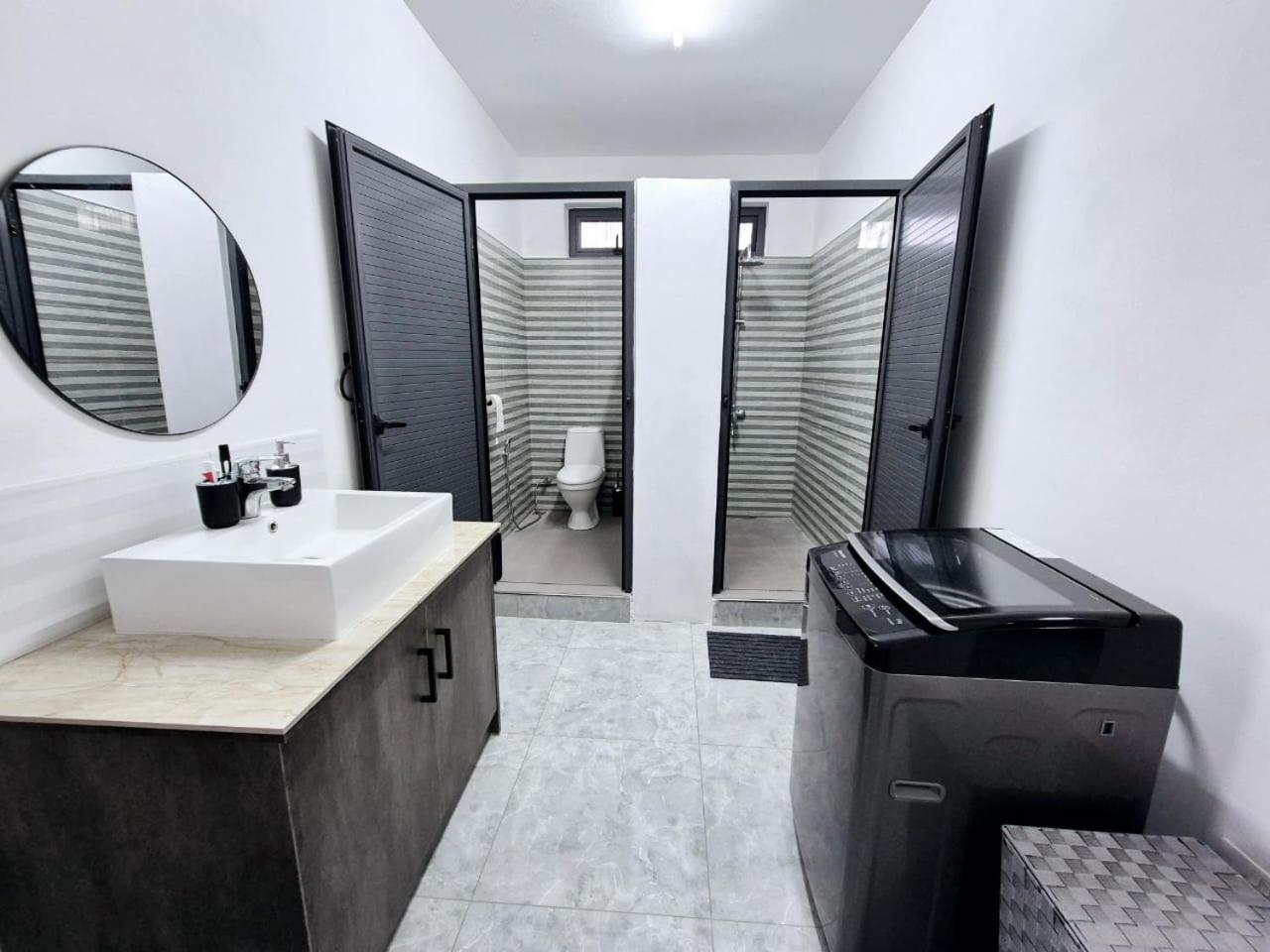 Skyview Apartment- Rooftop Penthouse With Sunset & Sea Views Flic en Flac Ngoại thất bức ảnh