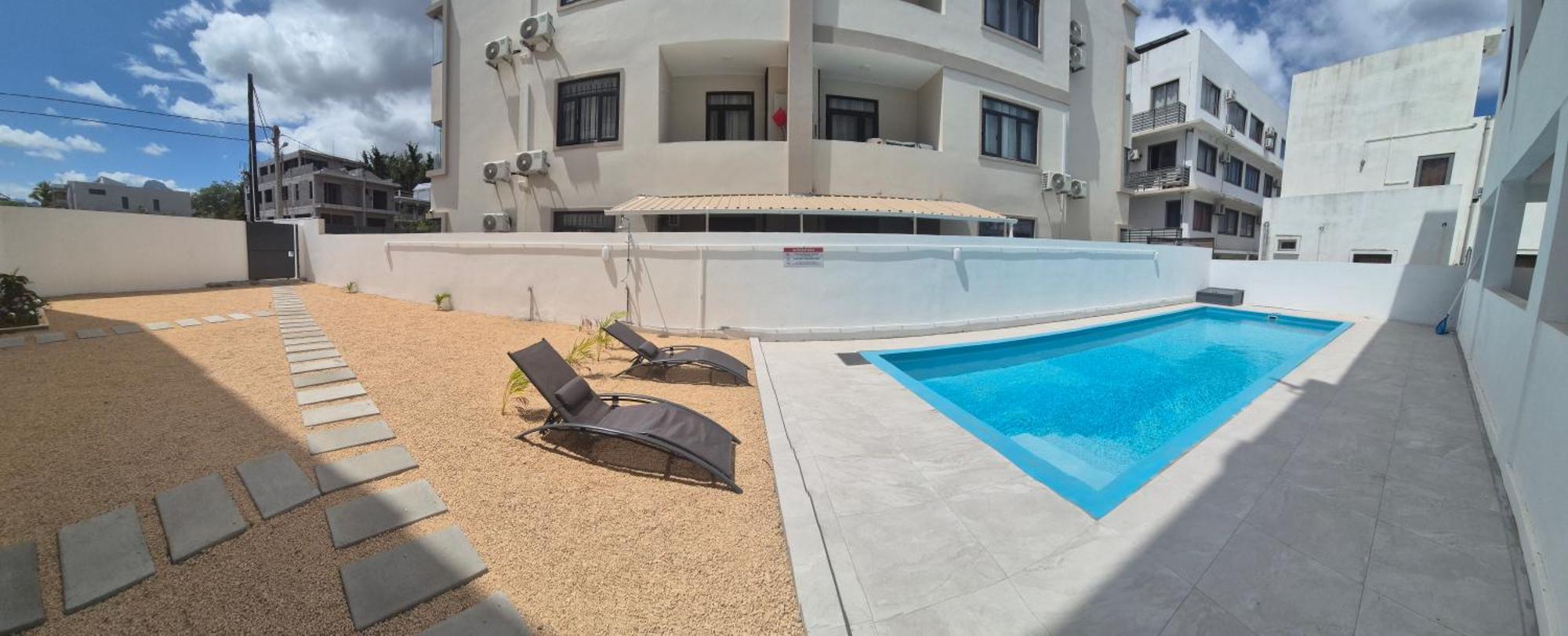 Skyview Apartment- Rooftop Penthouse With Sunset & Sea Views Flic en Flac Ngoại thất bức ảnh