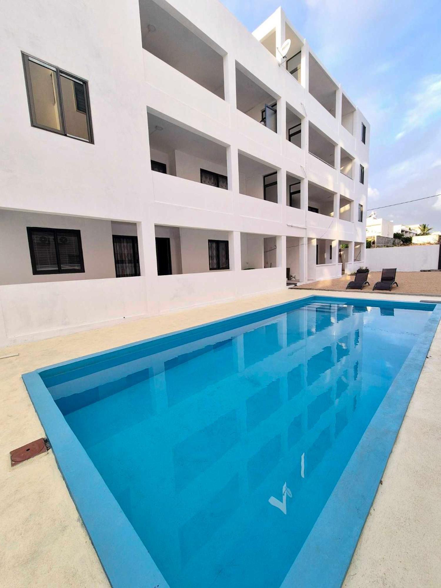 Skyview Apartment- Rooftop Penthouse With Sunset & Sea Views Flic en Flac Ngoại thất bức ảnh